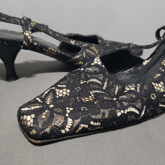 Browns Couture Lace patterned heels size 7.5 - Picture 13 of 13